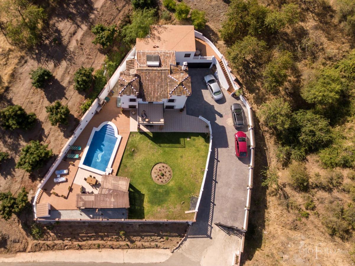 Casa Las Torres B&B Iznate Luaran gambar
