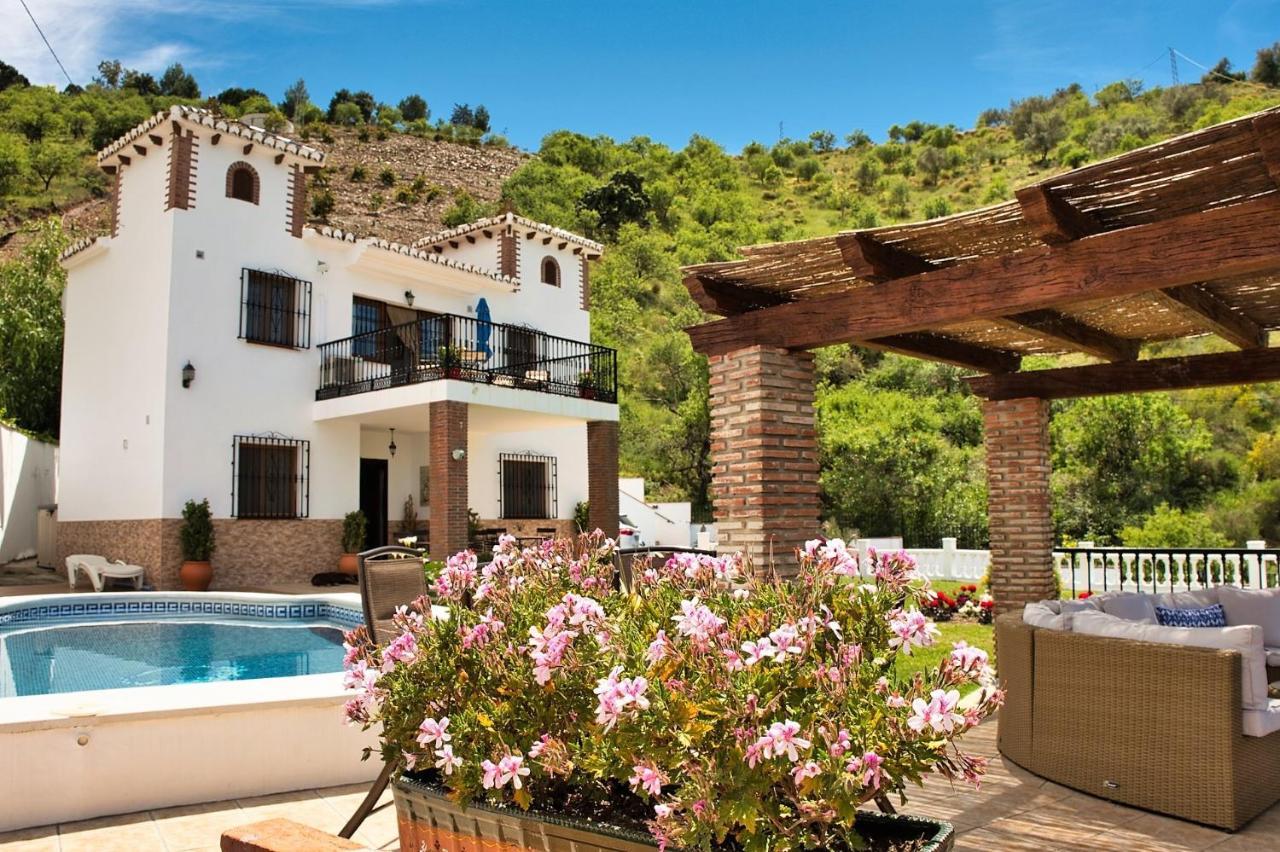 Casa Las Torres B&B Iznate Luaran gambar