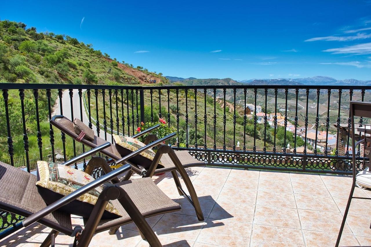 Casa Las Torres B&B Iznate Luaran gambar