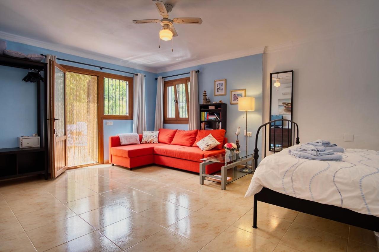 Casa Las Torres B&B Iznate Luaran gambar